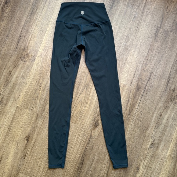 Born Primitive - Bundle of 3 Your Go To Legging 2.0 - Long Leggings - Picture 5 of 11